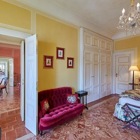 Villa Torno Villa Sleeps 16 With Pool Air Con And Wifi Torno